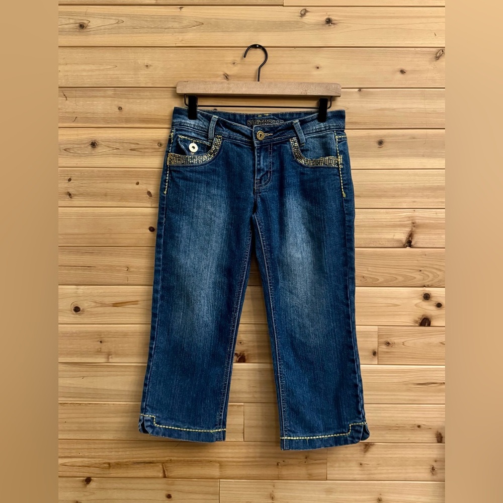 Y2K South Pole 2/Small Gold Bedazzled Low Rise Capri Length Denim Jeans